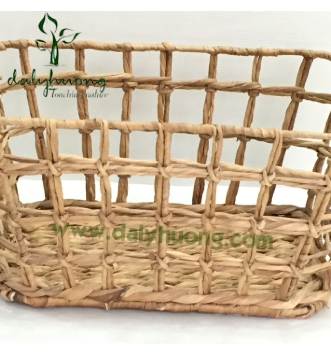 Khay lục bình đan dấu X