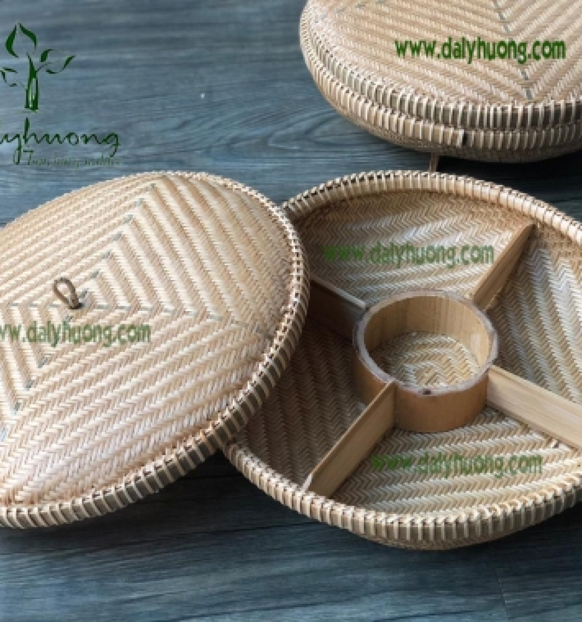 Khay mứt làm bằng tre